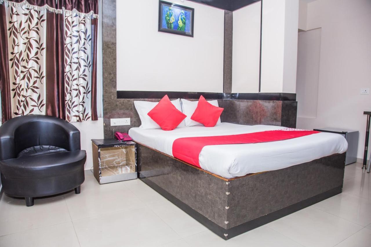 Oyo Hotel Executive Inn Agartala Ngoại thất bức ảnh